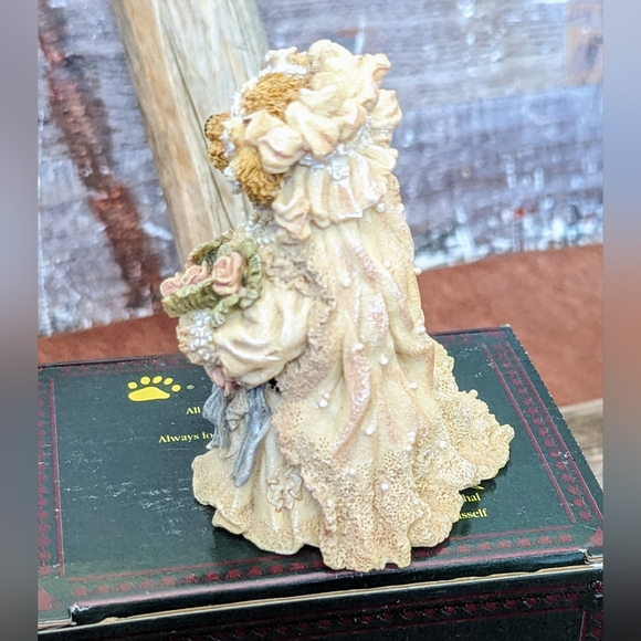 1999 Boyds Bear & Friends "Bailey the Bride" Bear Stone Collection #227712 - Picture 5 of 15